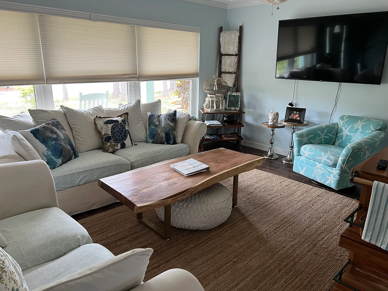 2 bed, 1558 sqft, $3,900 — Photo 2