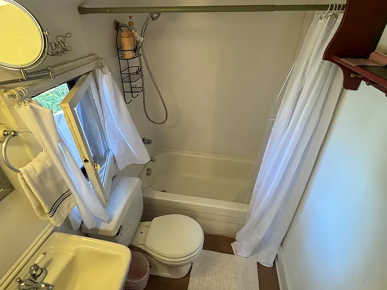 706 Sherman Ave #5 — Photo 8