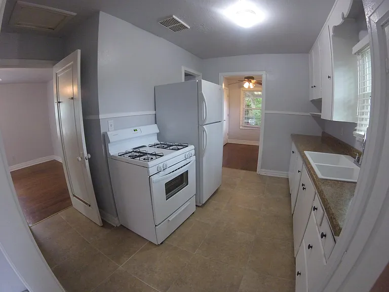 509 N University Blvd — Photo 10