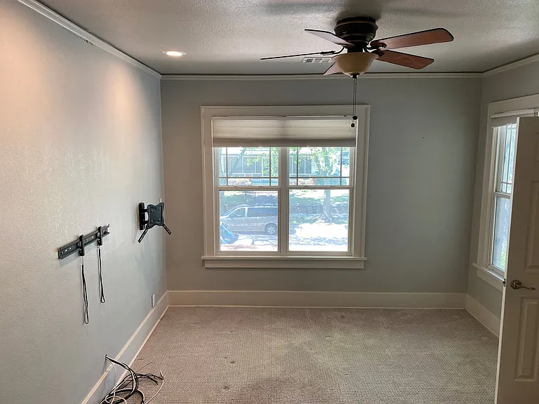 1515 S Carson Ave — Photo 65