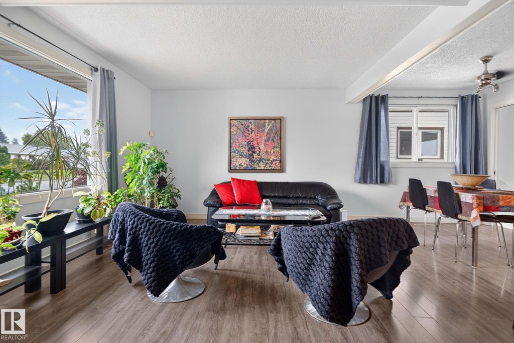 7539 149a Ave NW, Edmonton, AB - View 6