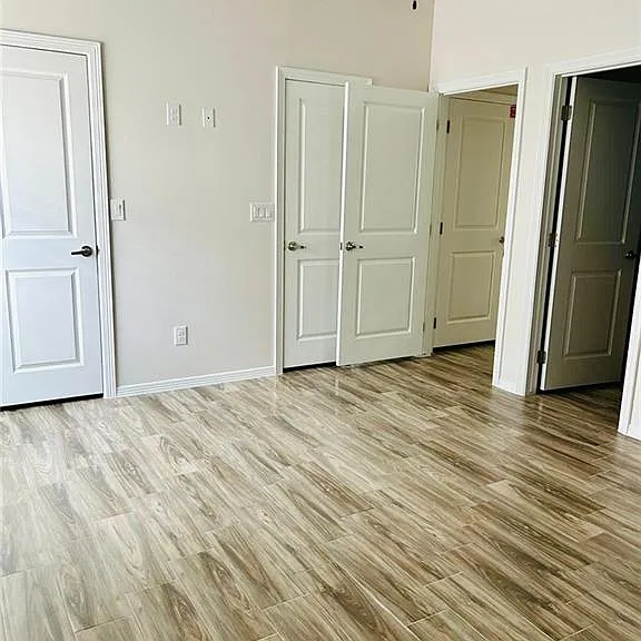 4904 N Crown Point #1 — Photo 19