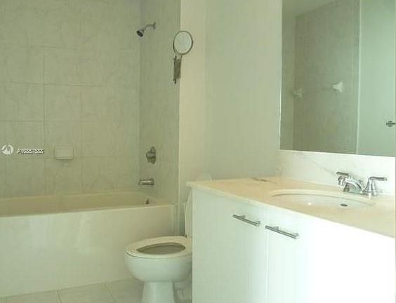 3rd image of 133 NE 2nd Ave APT 2910