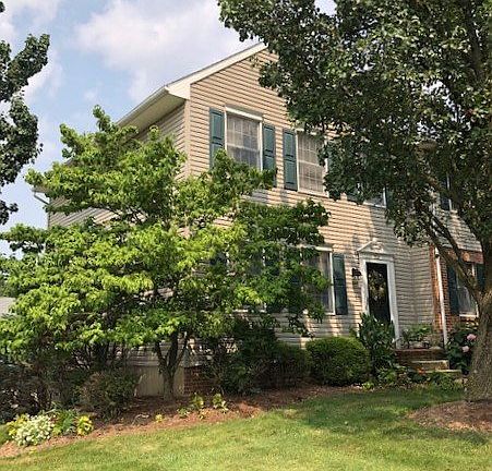 2nd image of 2848 Butternut Ln