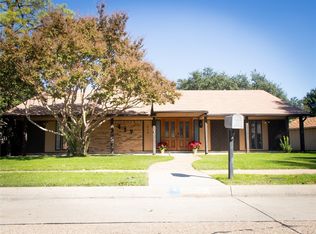 417 Colonial Dr, Garland, TX