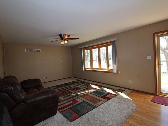 3rd image of 6501 Peyla Ln