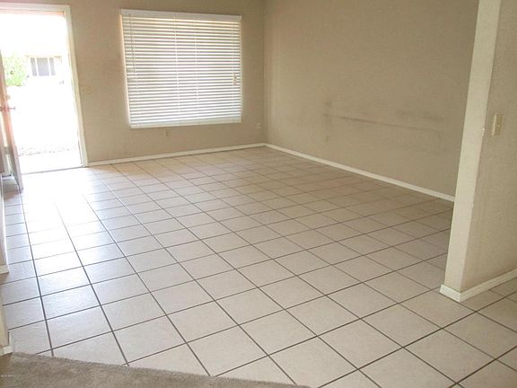 4th image of 8937 W Meadowbrook Ave