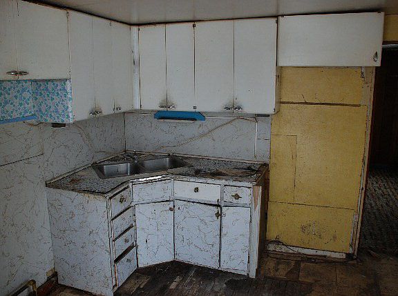 4th image of 729 San Angelo Ave
