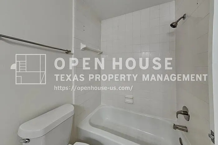 1611 Sterling Village Dr — Photo 17