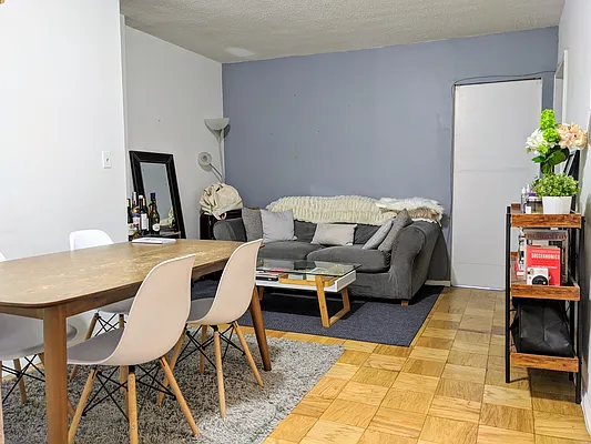 Rented by PocketBroker Inc | media 15