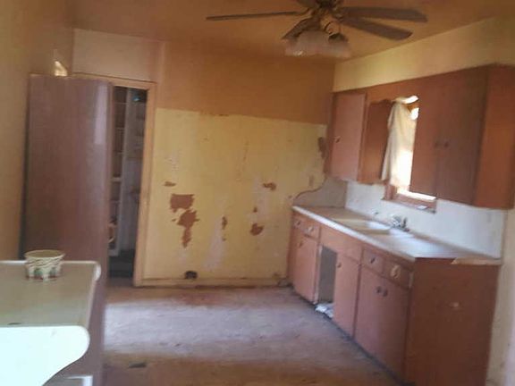 4th image of 1620 NW 20th Ave