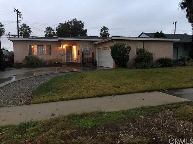 1st image of 1823 Claremont Pl