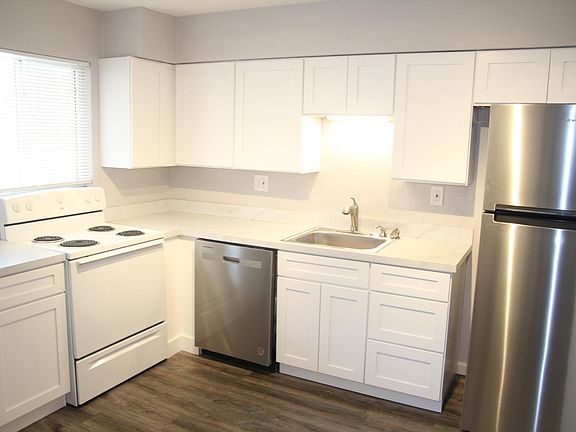 4th image of 735 Syracuse Ave APT A