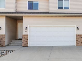 4240 Estate Dr S, Fargo, ND 58104
