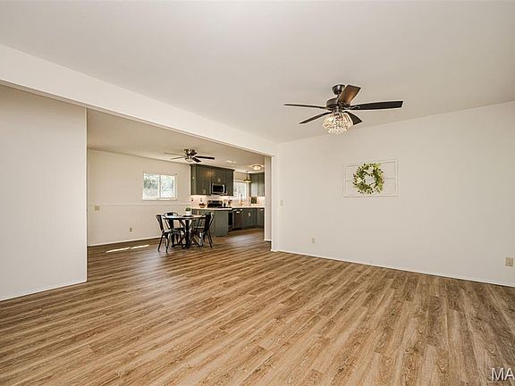 4th image of 3144 Chancery Ln