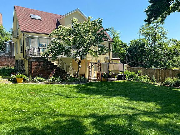 2nd image of 3039 Johnson Ave