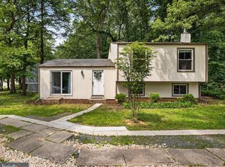 2236 Cocquina Dr, Reston, VA 20191