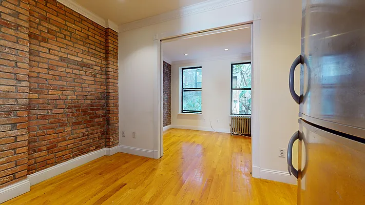 Rented by Bond New York | media 3