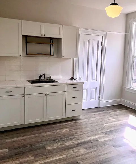 1711 5th Ave — Photo 3
