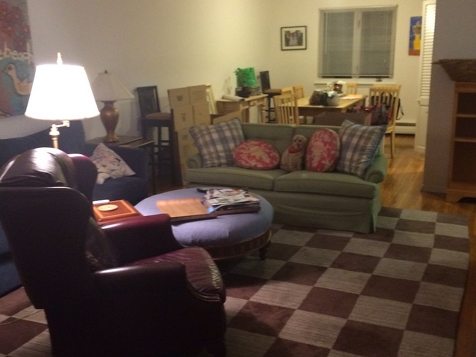 Living room/dining room