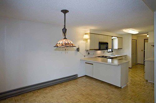 4th image of 827 NE 90th Ave