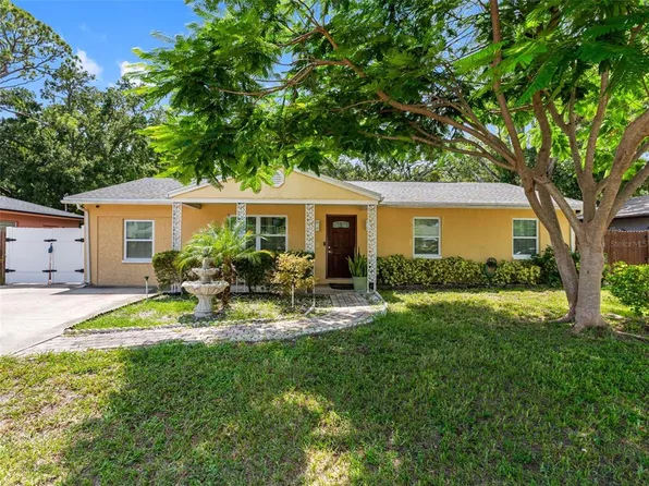 6416 Santa Monica Dr, Tampa, FL 33615