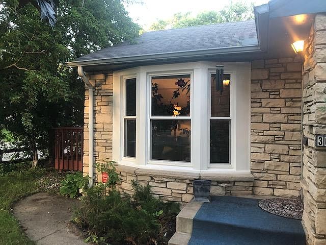 Front entry to 3601 Kipling Ave