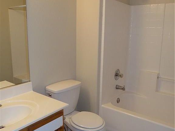 4th image of 1652 Morse Arberry Ave