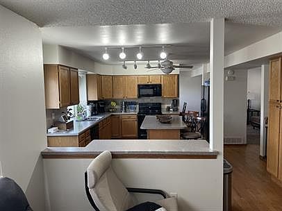 5th image of 8029 Scarborough Dr