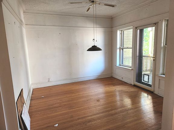 3rd image of 7712 N Paulina St