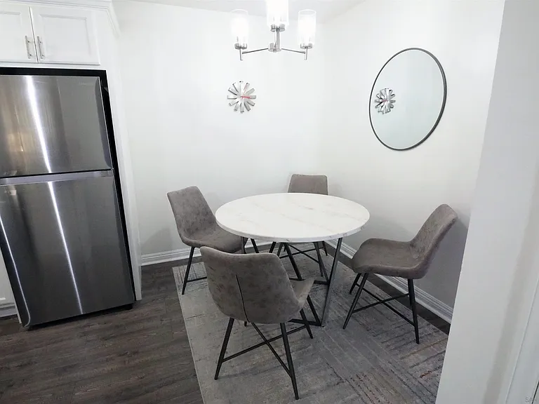 550 Graves Ave #10 — Photo 23