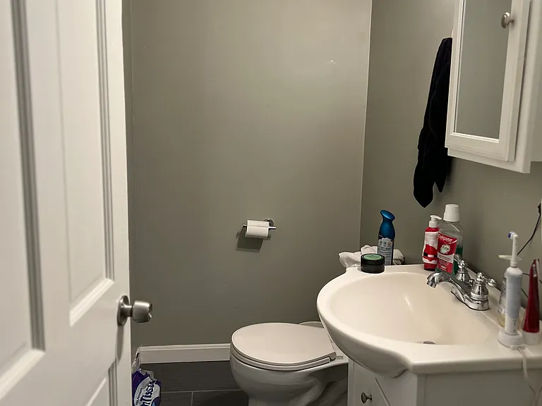 4 Michelangelo St #2 — Photo 3