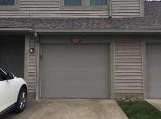 227 S Linden Ct, Warren, OH 44484