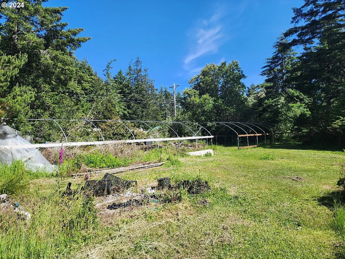 92545 Silver Butte Rd photo 1
