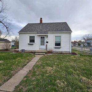 359 15th Ave SW, Cedar Rapids, IA, 52404