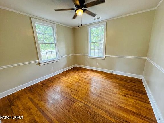 5th image of 609 Shaw Drive