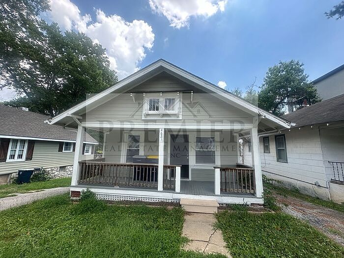 1st image of 4621 Terrace St