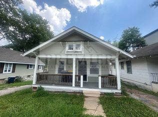 4621 Terrace St, Kansas City, MO 64112