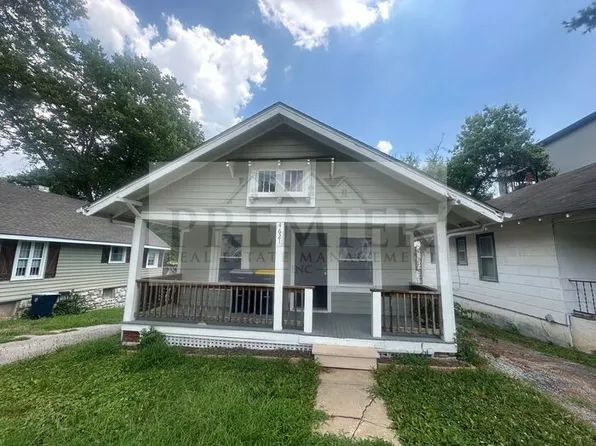 4621 Terrace St, Kansas City, MO 64112