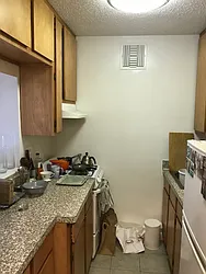 Rented by K & O Realty Associates Inc.