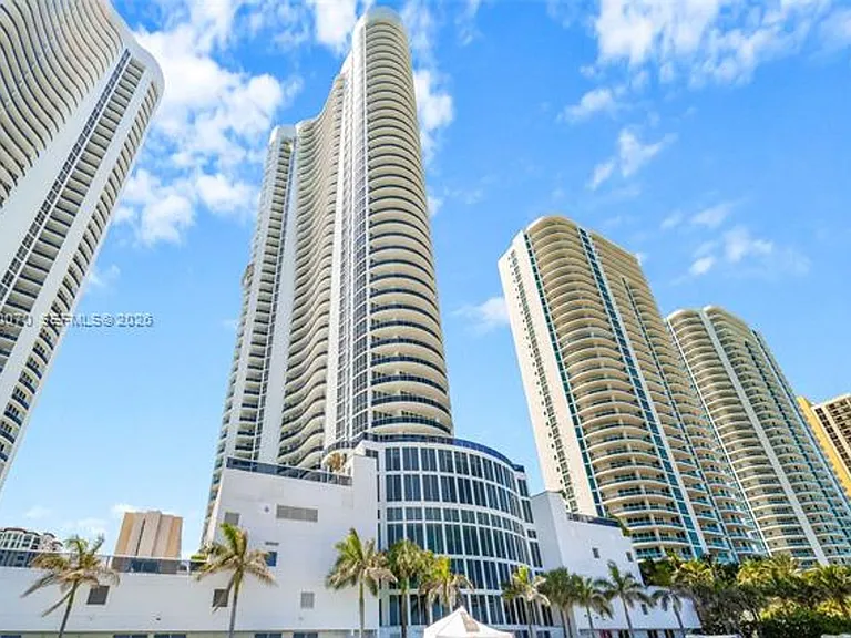16001 Collins Ave #2305 — Photo 33