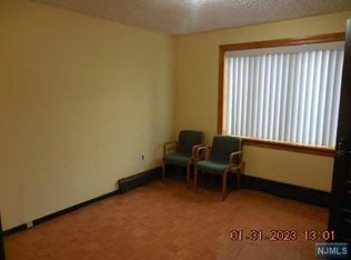 455 9th St #1, Fairview, NJ 07022