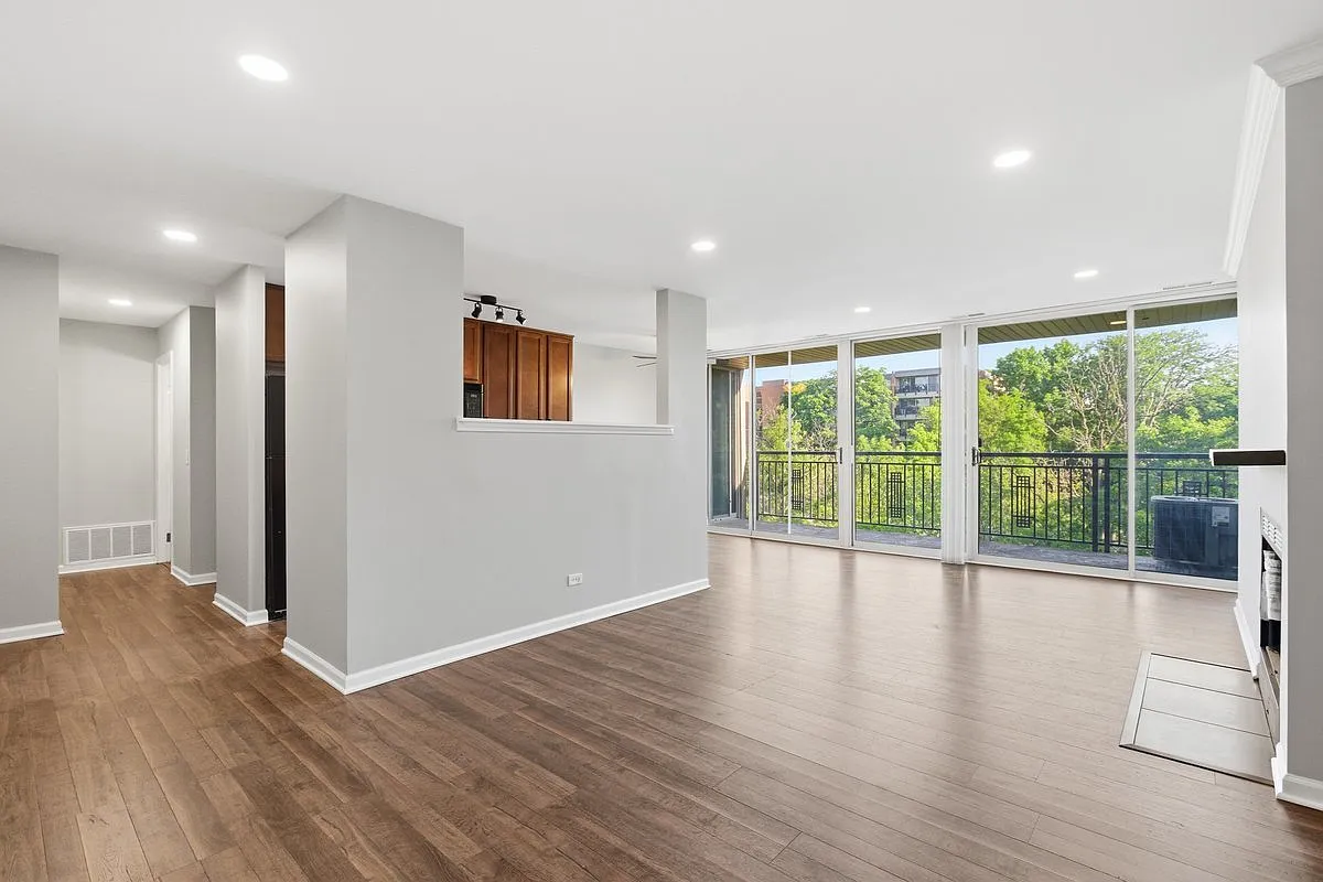1 bed, 750 sqft, $1,900 — Photo 2