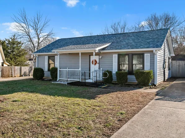 585 Cedar Bend Ln, La Vergne, TN 37086