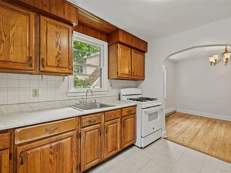 281 Old Haverstraw Rd — Photo 13