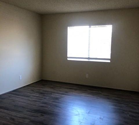 5th image of 200 W Chestnut St #207