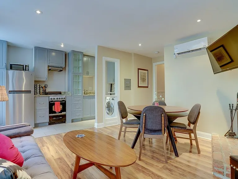 113 C St SE #3 — Photo 8