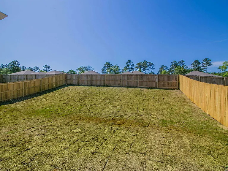 1427 Monterey Dr — Photo 21
