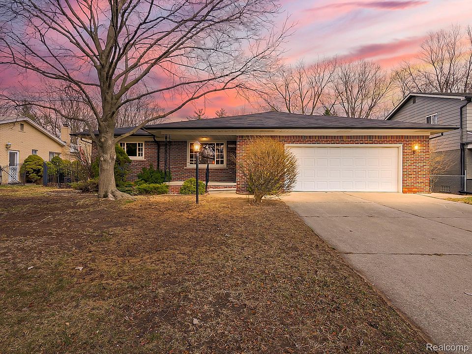 1st image of 25748 Curie Ave