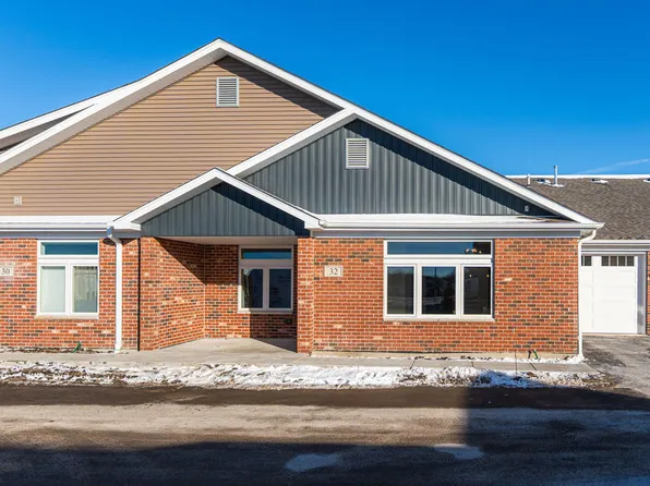 60 Kloe Ln #60, Sycamore, IL 60178